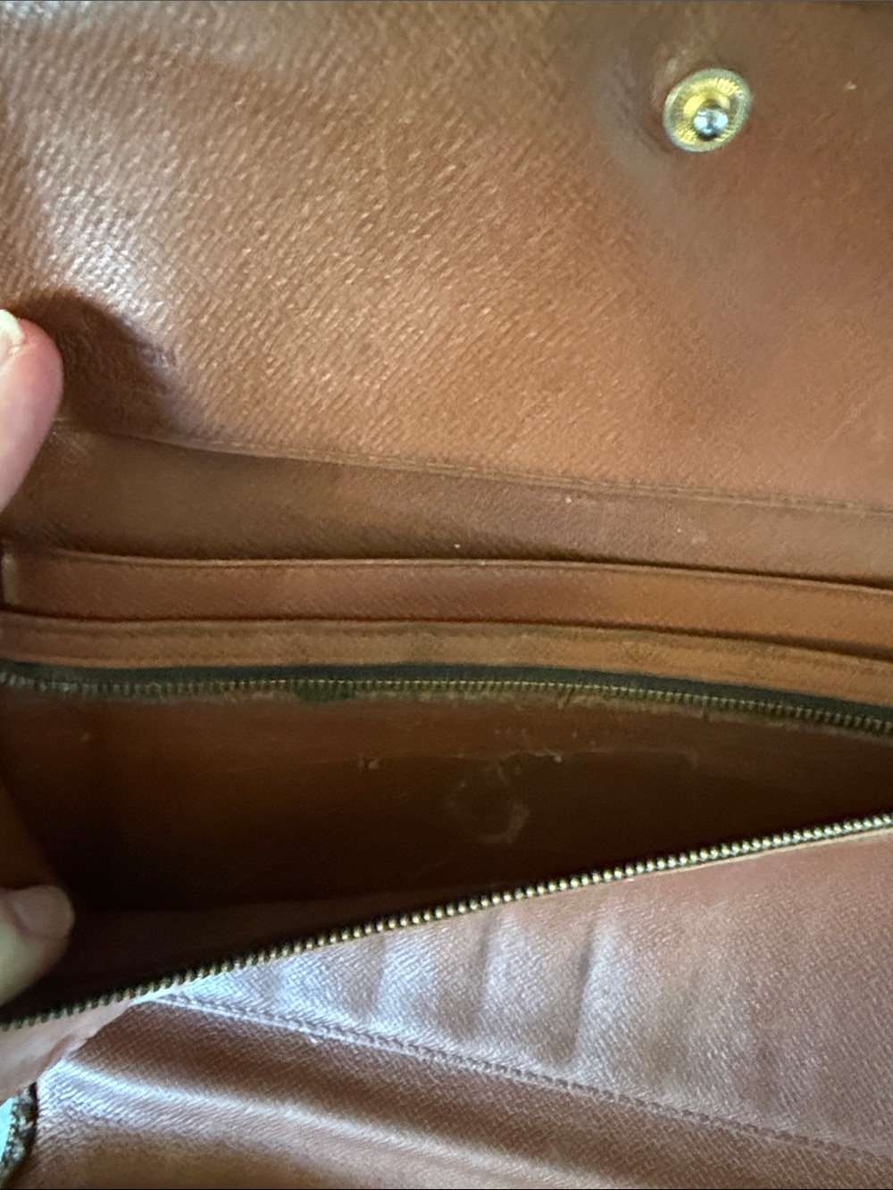 Authentic Louis Vuitton wallet converted into purse on chain - Picture 5 of 14